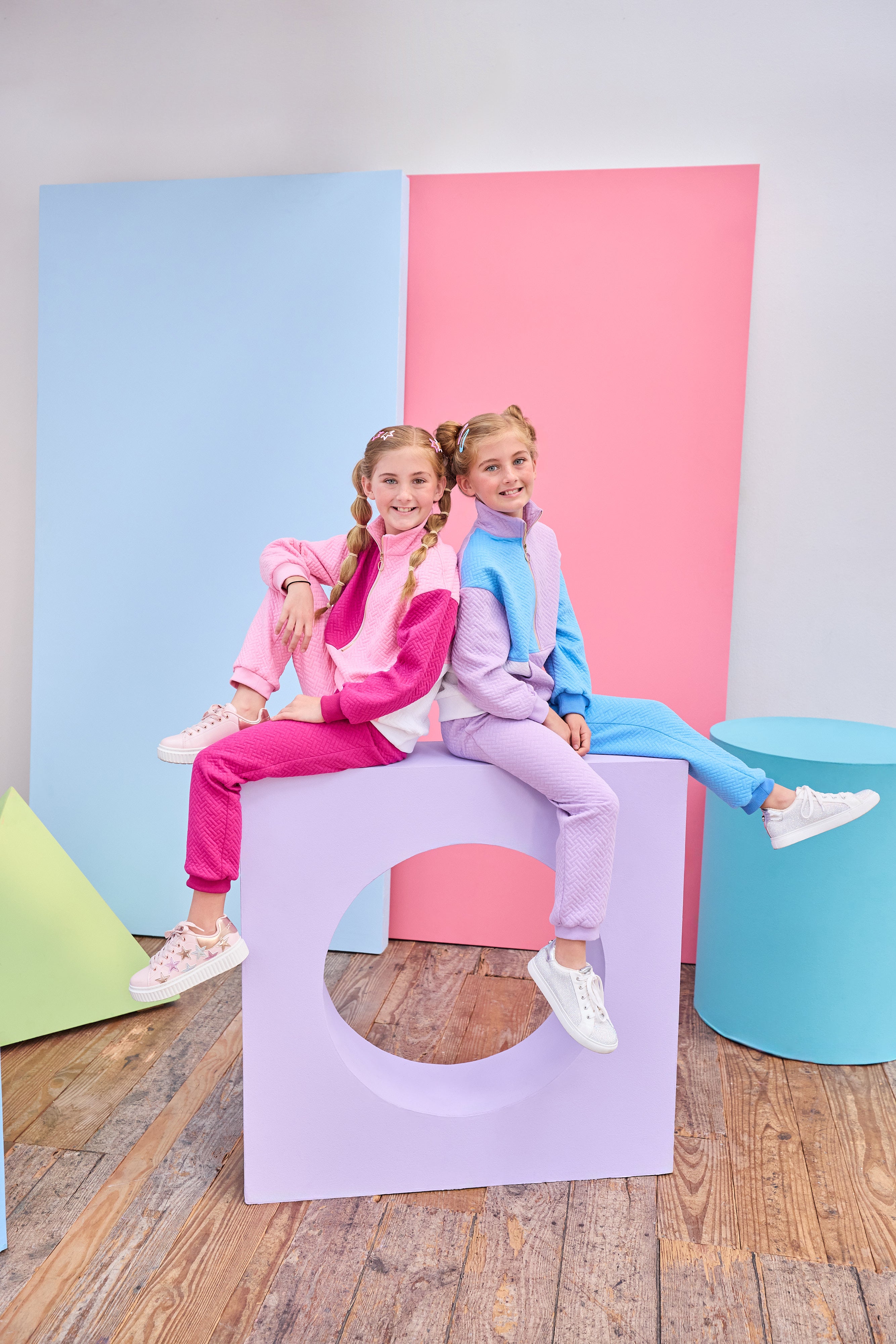 Color Block Pullover - Quilted Trellis