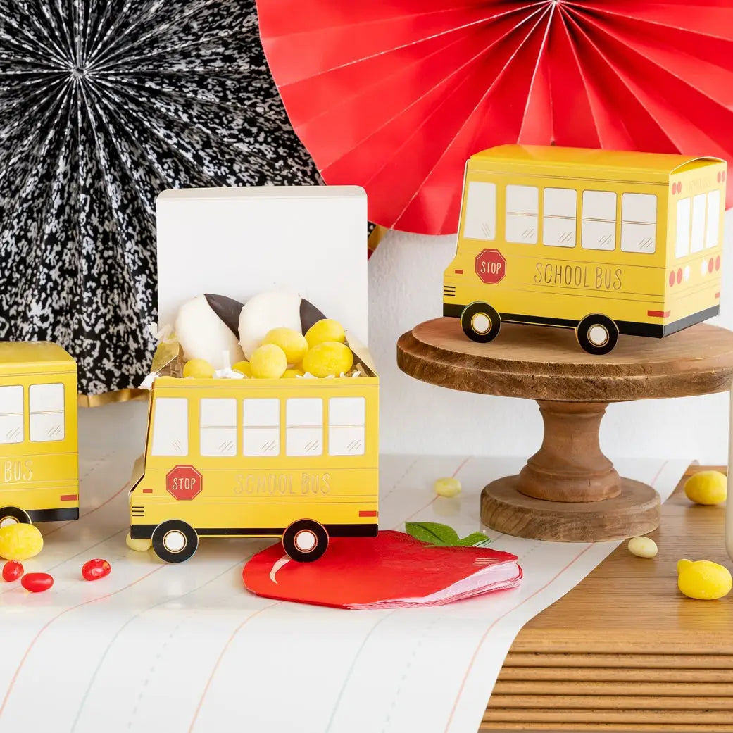 Apple shaped napkins with cardboard school bus boxes