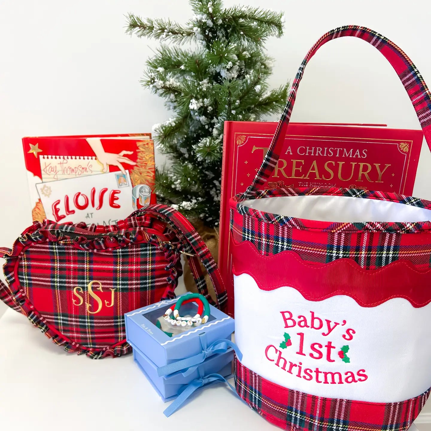 Bucket - Baby's 1st Christmas