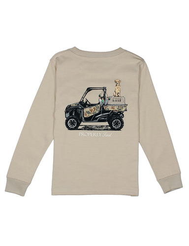 Longsleeve tee with hunting jeep and a dog on the back